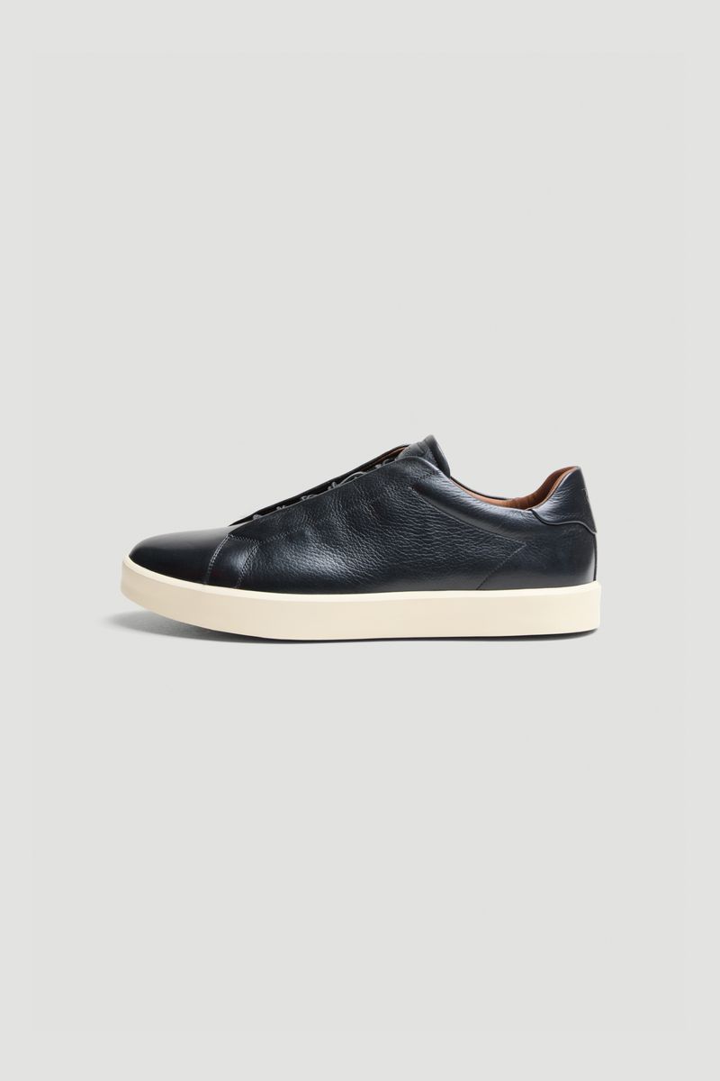 lau001--1-
